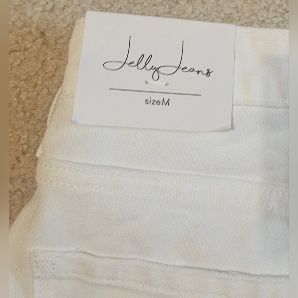 Jelly Beans White Frayed Jean Shorts - Picture 7 of 7